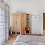 Haus Ella
