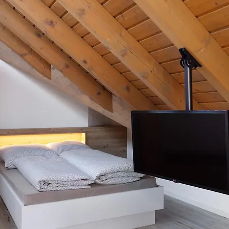 דירה Haus Ella *