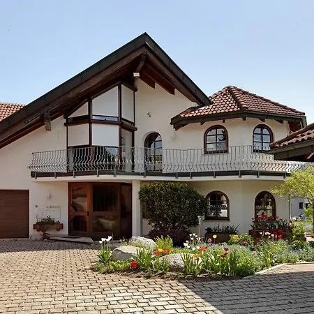 Haus Ella Apartment *